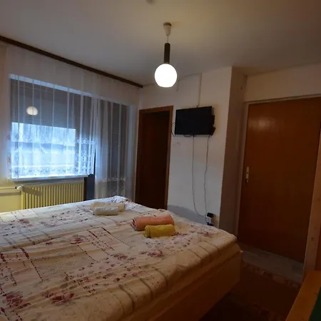 Znidar Gostinjska kuća 3*