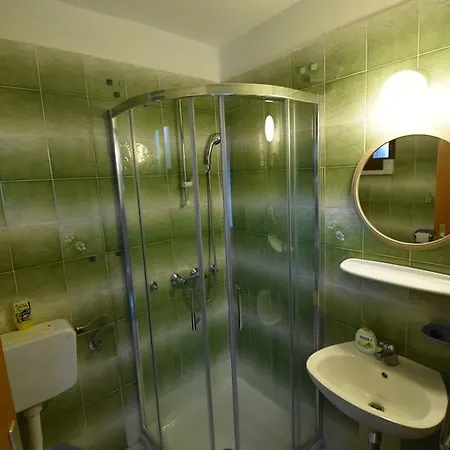 Guest house Znidar
